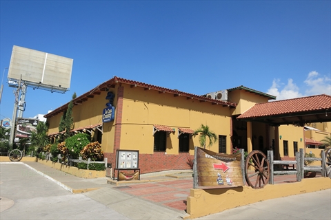 La Casa Country restaurant exterior architecture in Sabalo Country
