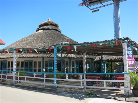 Palapa Del Mar beachfront restaurant layout in the upper hotel strip