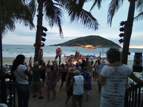 Diego's Beach and Grill