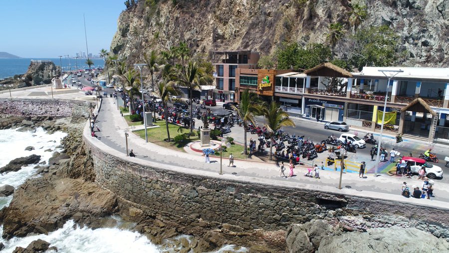 Cliff diver platform plaza along Paseo Claussen